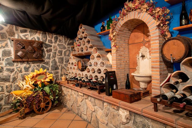 Foto c18c50b0-dfa6-4d50-8232-bff87e80a94d. Xalet amb calefacció aparcament piscina a Navarcles