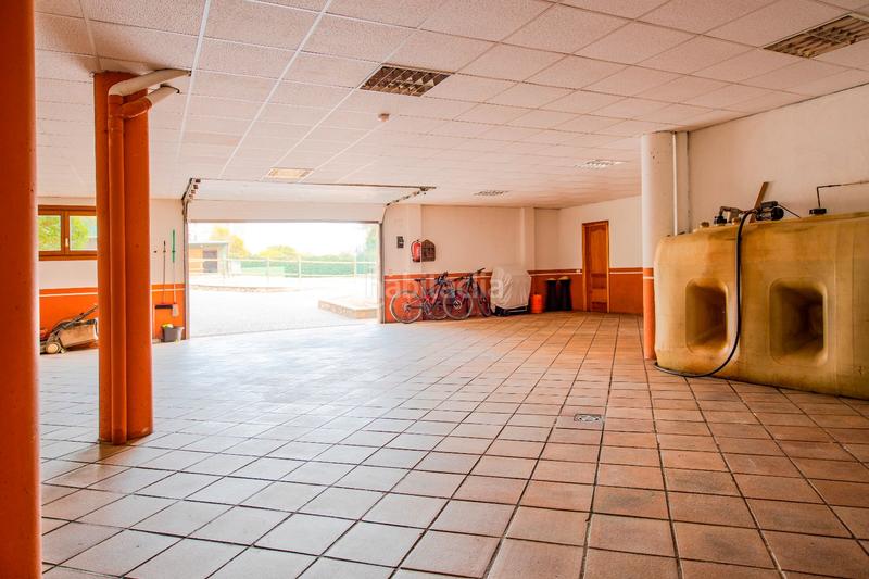 Foto fe62daaa-595a-488f-a0c4-2f29a96195c2. Xalet amb calefacció aparcament piscina a Navarcles