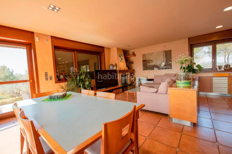 Foto fffb321c-e14c-4adc-87d8-9611aae59819. Xalet amb calefacció aparcament piscina a Navarcles