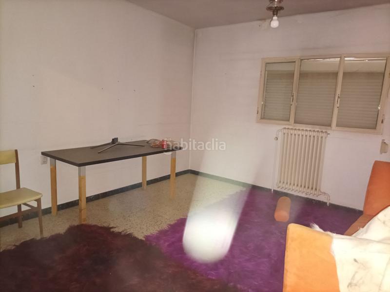 Foto ce3cc5ed-3ca6-4246-89cc-54ac61a51fe0. Casa amb aparcament a Navarcles