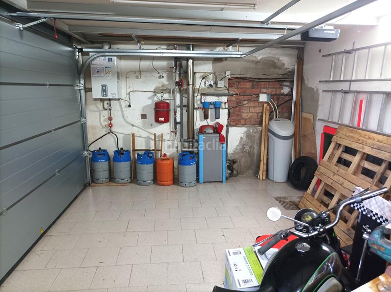 Foto 618c9c17-9bf2-40aa-8808-44c7a4bc2480. Casa amb calefacció aparcament a Navarcles