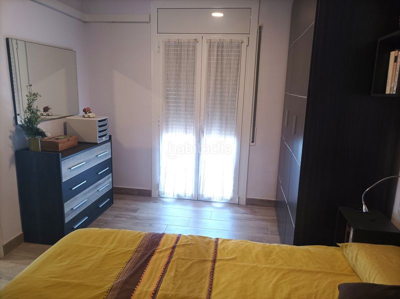 Foto 1c68cacd-cc12-4b68-b36d-fb6381c7e922. Casa adossada amb xemeneia calefacció a Navarcles