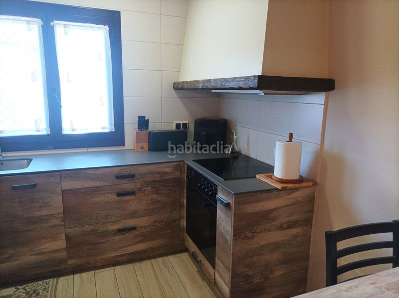 Foto 59212f57-5256-4d11-babe-7a51a44bd801. Casa adossada amb xemeneia calefacció a Navarcles