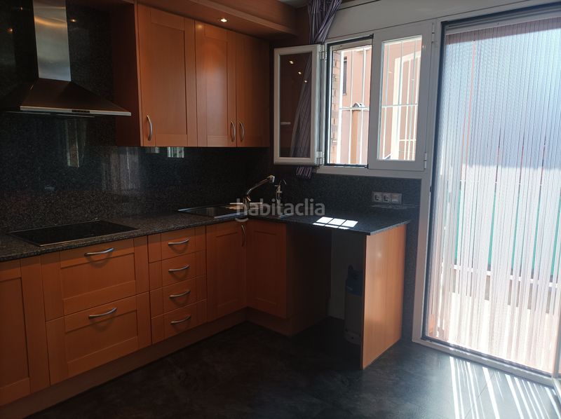 Foto 25799479-c0ce-4591-8abd-1feda59ff141. Casa adossada amb xemeneia calefacció aparcament a Artés