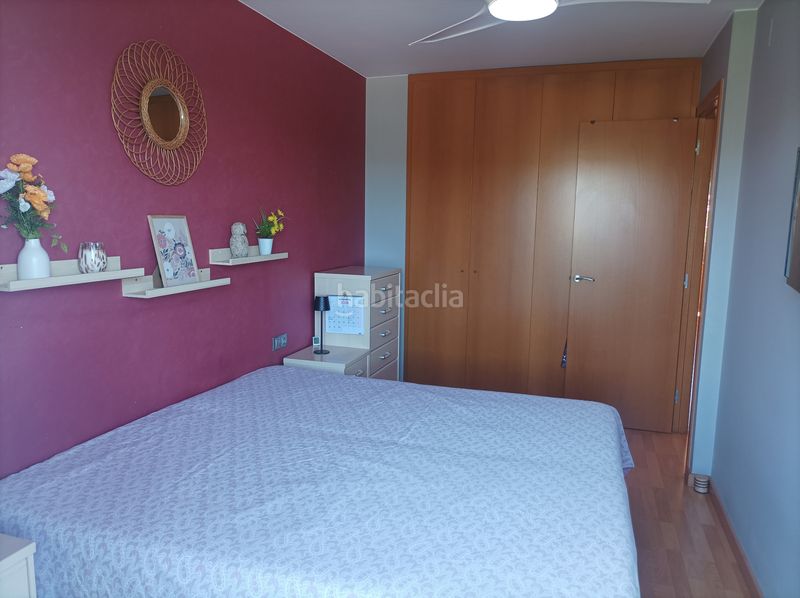 Foto 43d55217-8ed4-4a36-b8e3-9d44e65c17ee. Casa adossada amb xemeneia calefacció aparcament a Artés