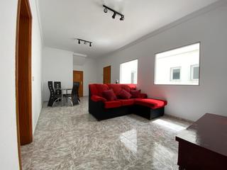 Piso  Calle los martínez de escobar. Se vende piso disponible (en alquiler con opción a compra)
