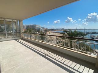 Lloguer Pis  Carrer de virgili. Piso reformado con vistas a la bahía