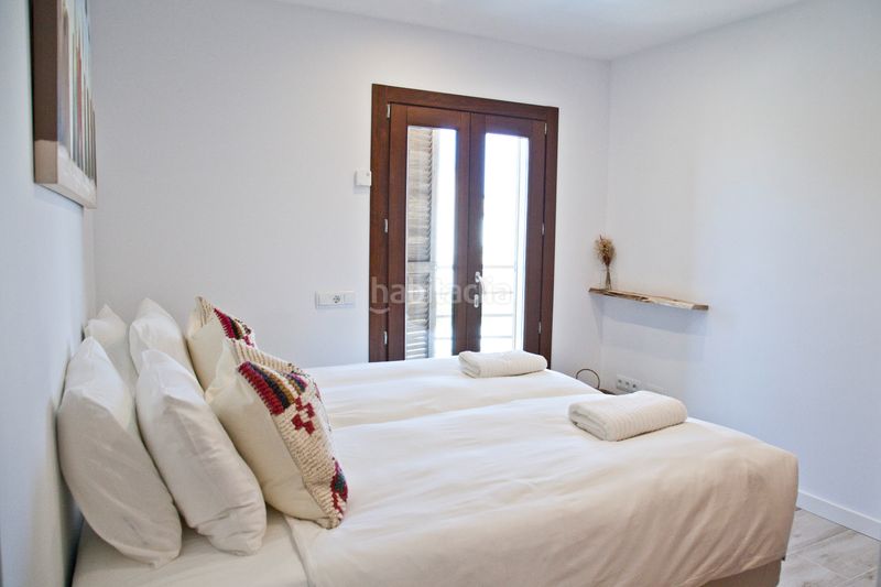 Foto 49dab93d-2df5-496e-a333-ae9d2fccd48d. Casa aparellada amb xemeneia calefacció aparcament piscina a Palma de Mallorca