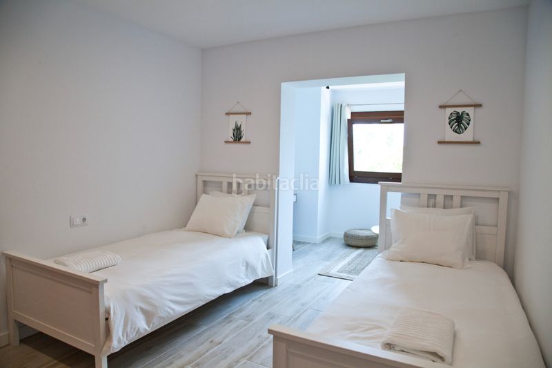 Foto 75766b07-14bf-40d9-a478-0adc94c44921. Casa aparellada amb xemeneia calefacció aparcament piscina a Palma de Mallorca