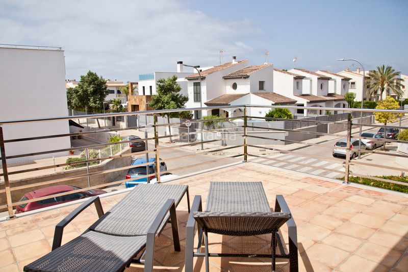 Foto 94732502-dda7-406d-857e-492f2369414a. Casa aparellada amb xemeneia calefacció aparcament piscina a Palma de Mallorca