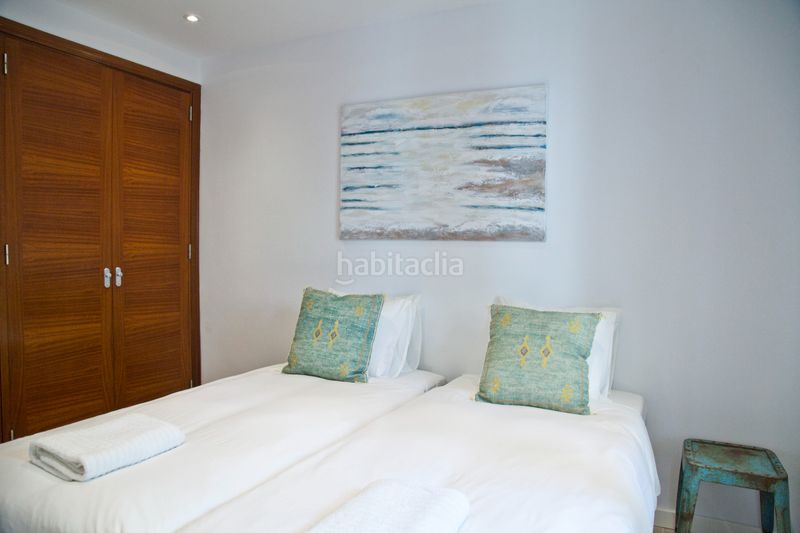 Foto 967a817e-1321-4796-a2a3-dbeb213a2e16. Casa aparellada amb xemeneia calefacció aparcament piscina a Palma de Mallorca