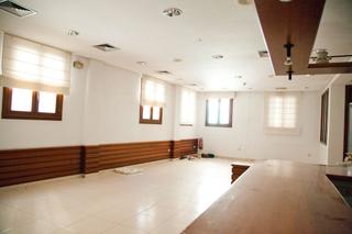 Local commercial dans N/a