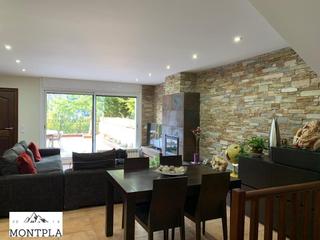 Casa a Centro. Casa adosada en venta en la comella, andorra la vella