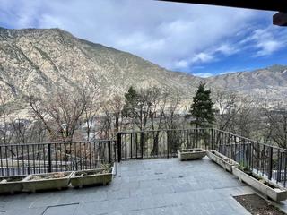 Casa a Centro. Casa adosada en venta en la urb. els serradells, andorra la vell