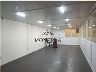 Miete Fabrikhalle in Sant Julià de Lòria. Nave industrial renovada a pie de carretera en aixovall