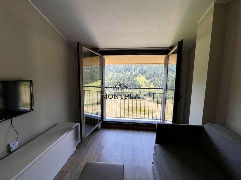 Foto 44e7e260-e95c-4014-9ef4-a0875131fe6c. Rent flat with heating parking in Soldeu-Incles Canillo