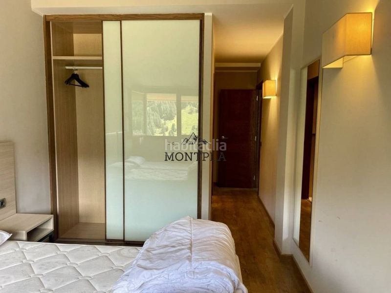 Foto f6b898fc-eacc-4d62-aa1d-d85184d38e2a. Rent flat with heating parking in Soldeu-Incles Canillo