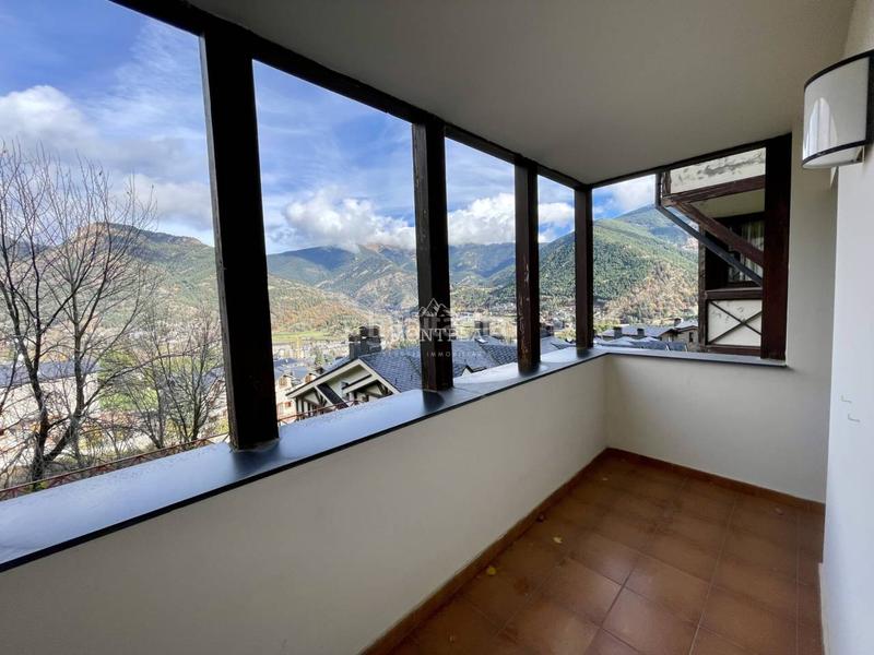 Foto 782b1a5a-ee65-4afd-953c-e5e4b2bab770. Duplex avec chauffage parking dans Sispony La Massana