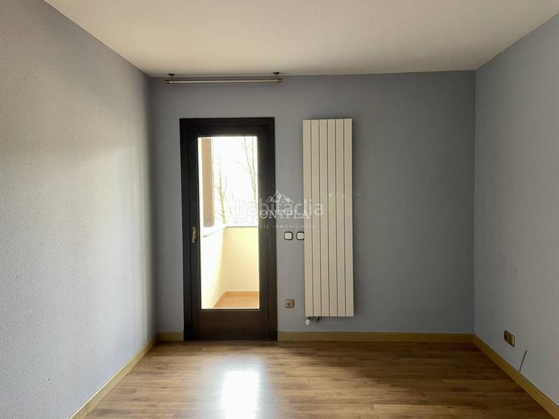 Foto 931f4964-d293-45ef-a8bd-e9c1cdd66217. Duplex avec chauffage parking dans Sispony La Massana