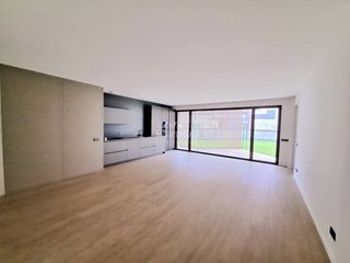 Lloguer Pis a Centro. Exclusivo piso con terraza y zona ajardinada en alquiler en el c