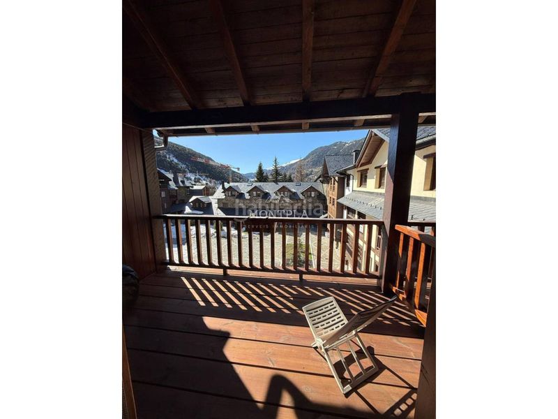 Foto a927aa24-6d8e-40c8-b197-7fecda4e0553. Pis amb aparcament a El Tarter Canillo