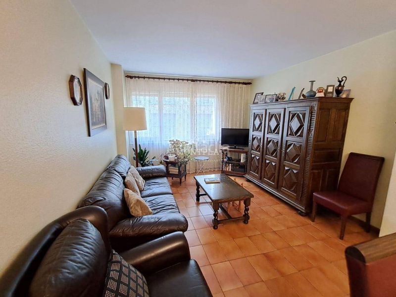 Foto 0a010ab6-4481-4771-81fe-c403b78eb15e. Pis a Centro Andorra la Vella
