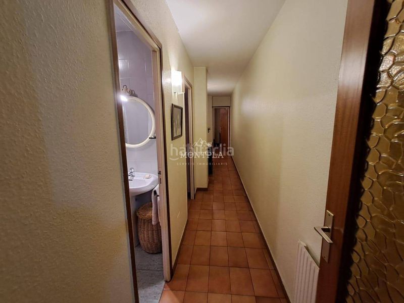 Foto 5c4dafbe-e6e3-4364-b92a-8888962bfdf7. Pis a Centro Andorra la Vella