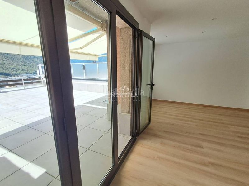 Foto a6d7aa95-56d1-4ef0-b7aa-990b58a54ff6. Pis amb aparcament a Els Vilars d´Engordany Escaldes-Engordany