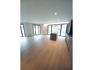 Pis a Centro. Piso de obra nueva en el exclusivo edificio white angel
