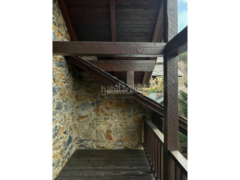 Foto 465a9046-dfa6-457b-9cb6-0167a9b3be1b. Casa aparellada amb aparcament a Ordino-ansalonga-sornás Ordino