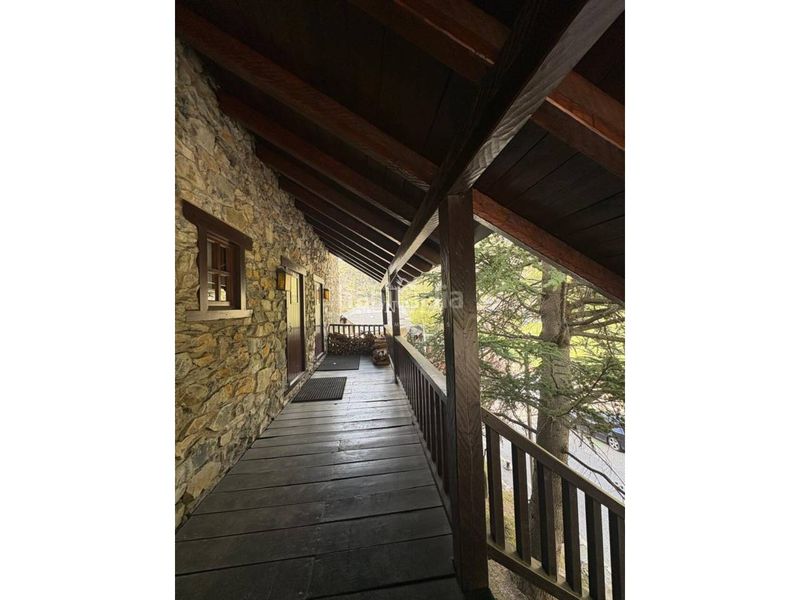 Foto b93c7085-6108-4300-9ead-0df71366a061. Casa aparellada amb aparcament a Ordino-ansalonga-sornás Ordino