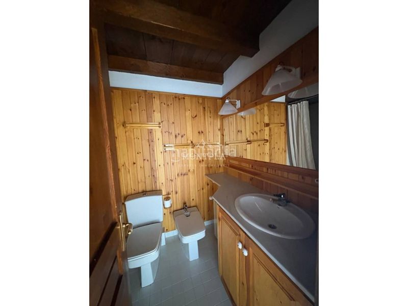 Foto e4b0b21e-c8a6-4af5-a7cb-1f71d58a9fa4. Casa aparellada amb aparcament a Ordino-ansalonga-sornás Ordino