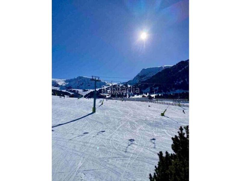 Foto d915ab6b-349f-42cd-9bed-733979c03f89. Pis amb calefacció aparcament a Soldeu-Incles Canillo