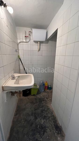 Foto 4db54c75-a5e4-4e66-b556-49d9c1fa9536. Location local commercial dans Marianao Sant Boi de Llobregat