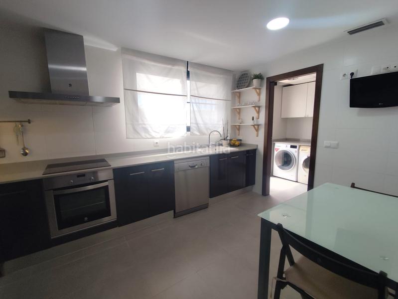 Foto 078293ac-99fc-42d6-8c3d-42678df1f4b6. Casa pareada venta de casa adosada ubicada en una parcela urbana de 205 metros cuadrados en Villavieja