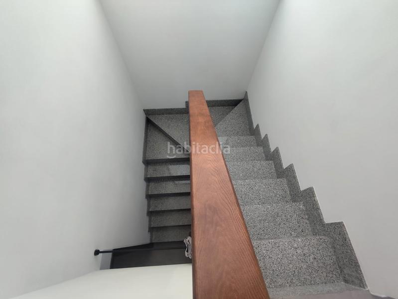 Foto 57c3b932-b1eb-47f6-be0c-9d9b119a20e9. Casa pareada venta de casa adosada ubicada en una parcela urbana de 205 metros cuadrados en Villavieja
