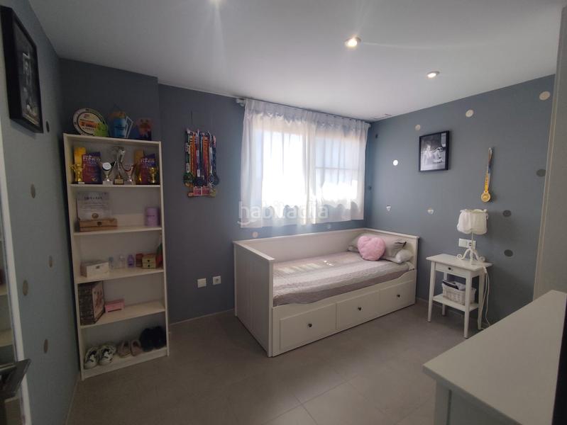 Foto 5ec3df40-d076-4b5f-9826-d8cf217b44b0. Casa pareada venta de casa adosada ubicada en una parcela urbana de 205 metros cuadrados en Villavieja