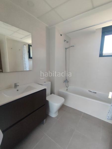 Foto 836aea76-2e27-4818-b2e0-f564aea7ace6. Casa pareada venta de casa adosada ubicada en una parcela urbana de 205 metros cuadrados en Villavieja