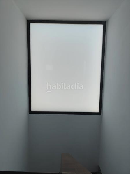 Foto 8d9832a6-f606-45e5-a238-12a7205db141. Casa pareada venta de casa adosada ubicada en una parcela urbana de 205 metros cuadrados en Villavieja