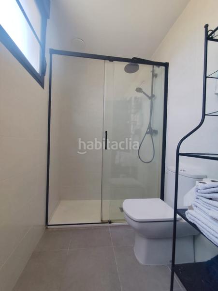 Foto bec9da6f-de8b-4c65-a27d-bae5f957452a. Casa pareada venta de casa adosada ubicada en una parcela urbana de 205 metros cuadrados en Villavieja