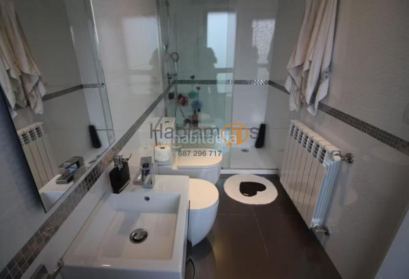 Foto a42c360f-d275-4ae9-8e8f-a1735c3a7060. Chalet en Noalla Sanxenxo