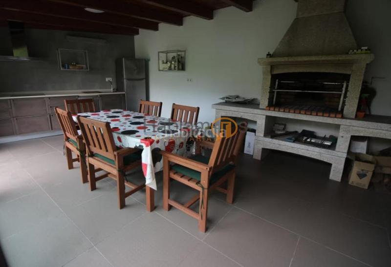 Foto a53fdca8-841f-46da-8e0a-4d635de74ba2. Chalet en Noalla Sanxenxo