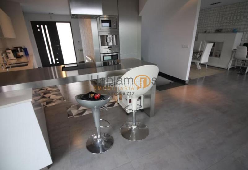 Foto d54b29c8-6a26-4d72-99e8-b422a9eeadfe. Chalet en Noalla Sanxenxo
