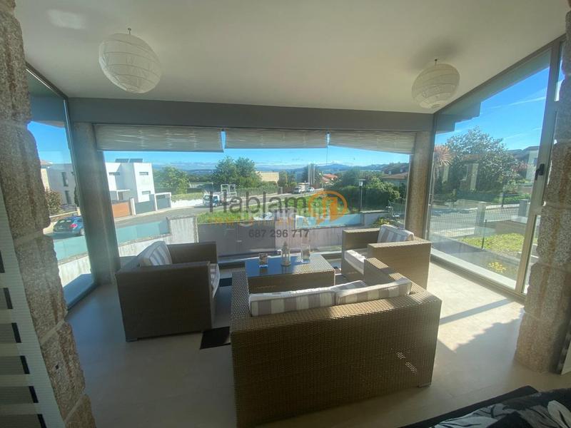 Foto 886a1acf-ee80-49a3-90c8-ef476f6e052f. Chalet with heating pool in Vilalonga Sanxenxo