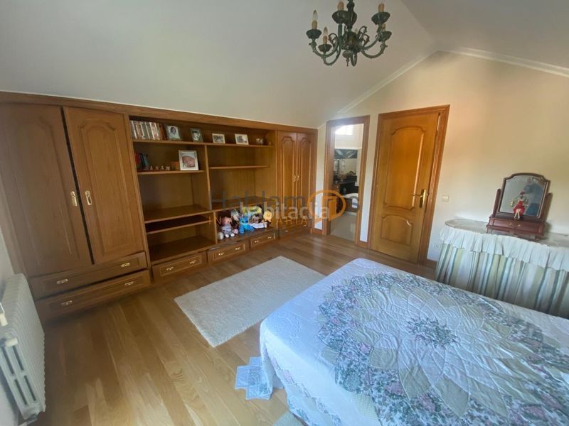 Foto 1465f28e-c82d-4255-a5b8-49ff321fd9ef. Chalet avec chauffage parking dans Illa de Arousa (A)
