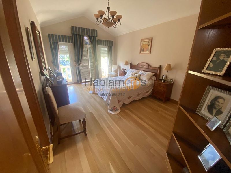 Foto a98fb53e-15e5-40ff-aca0-dd2ea1e64689. Chalet avec chauffage parking dans Illa de Arousa (A)