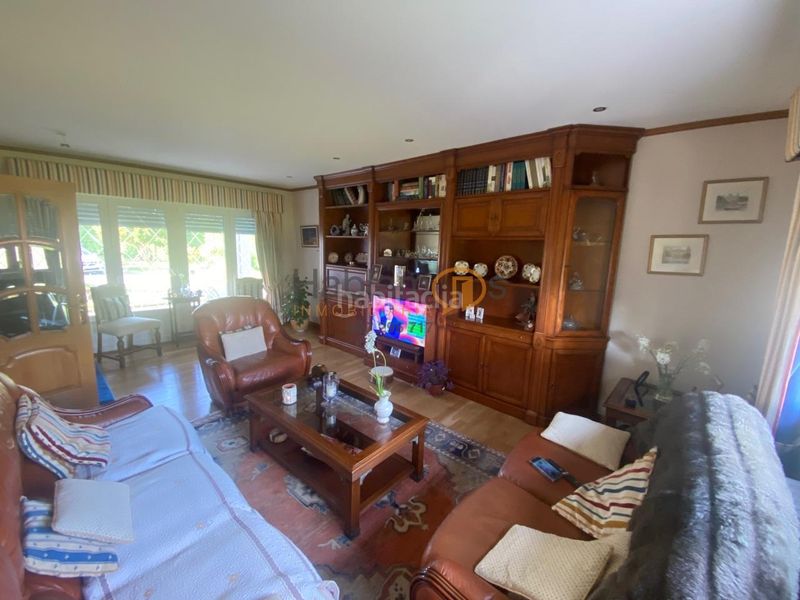 Foto b3ac90d4-9956-4235-9bd9-c9478a11481a. Chalet avec chauffage parking dans Illa de Arousa (A)