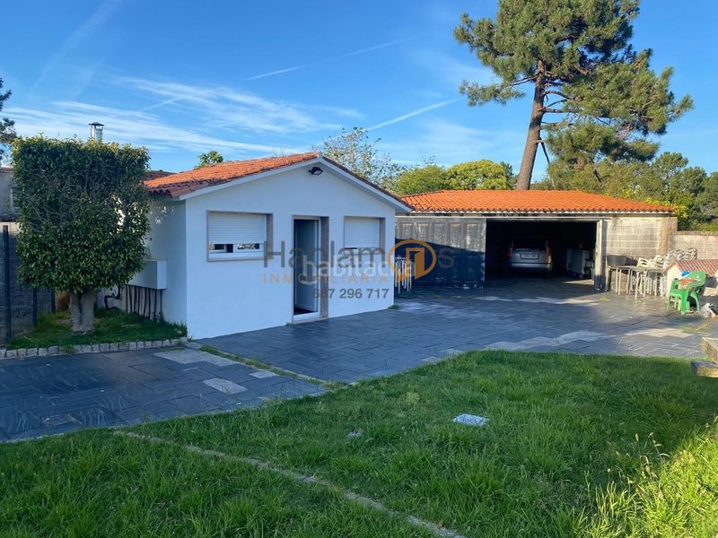Foto fa26c8a6-7363-4ec1-9f77-4cf0eaf79e63. Chalet avec chauffage parking dans Illa de Arousa (A)