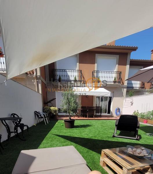 Foto 4fbeb233-c7d2-46de-a272-1e1fe70a75c2. Casa a schiera con parcheggio piscina in Sanxenxo pueblo Sanxenxo