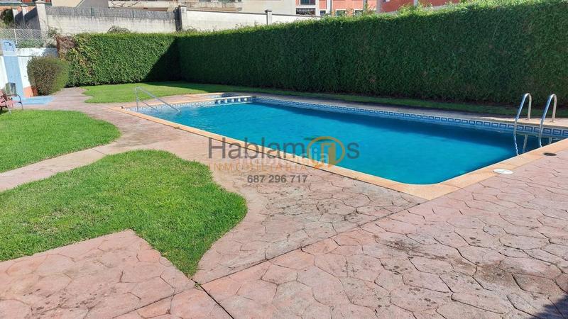 Foto c34ab9b3-b507-4870-a5c7-ee1d02688ea9. Casa adosada en Sanxenxo pueblo Sanxenxo